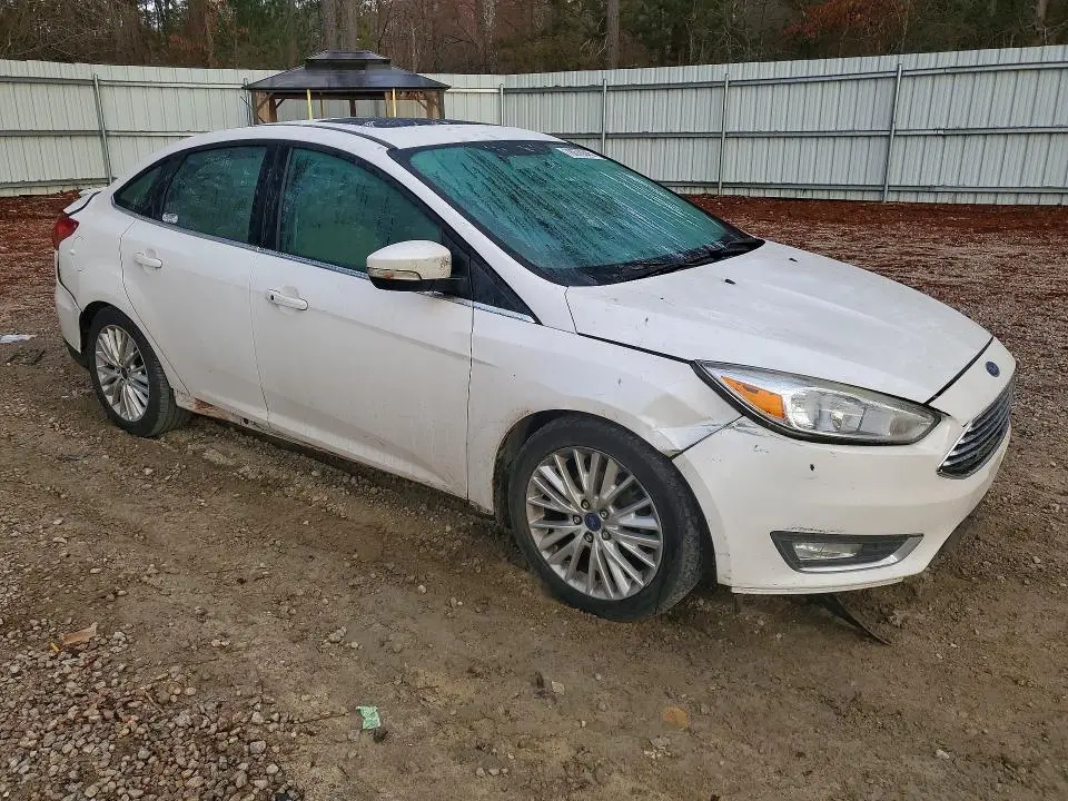 2018 FORD FOCUS TITANIUM  