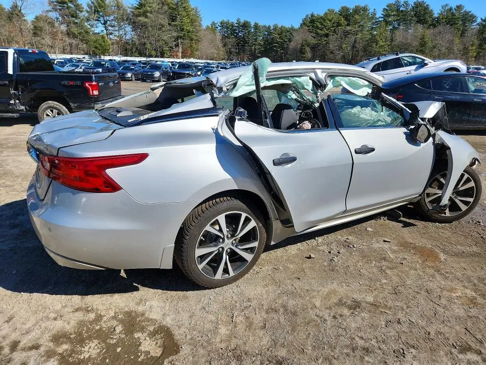 2017 NISSAN MAXIMA SV