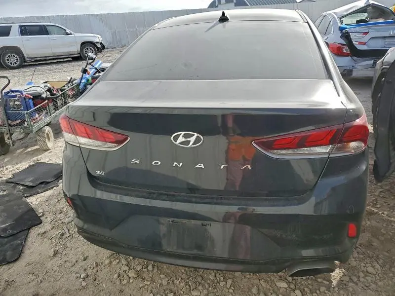 2018 HYUNDAI SONATA SE  