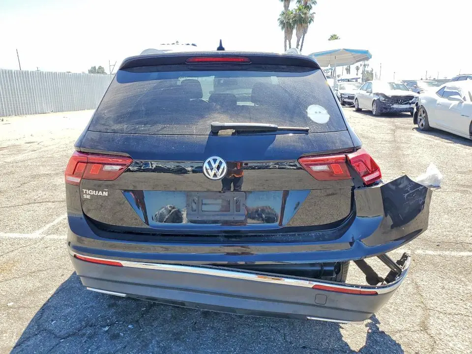 2021 VOLKSWAGEN TIGUAN SE  