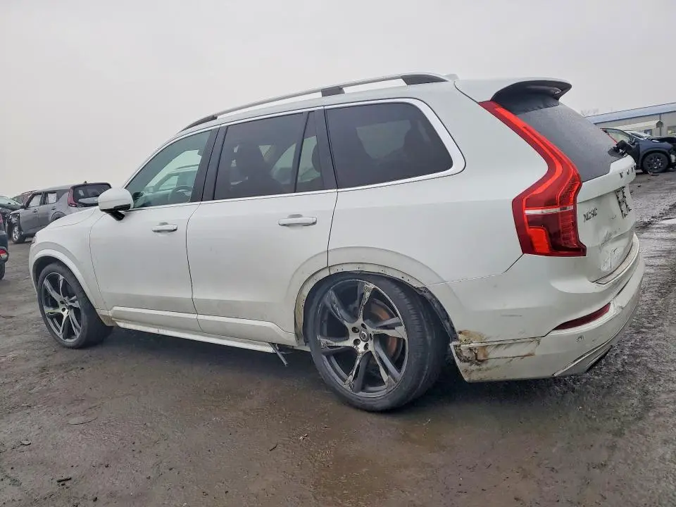 2016 VOLVO XC90 T6  