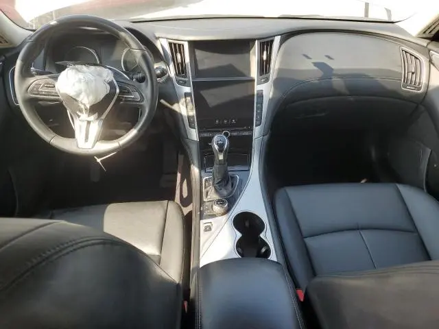 2019 INFINITI Q50 LUXE  