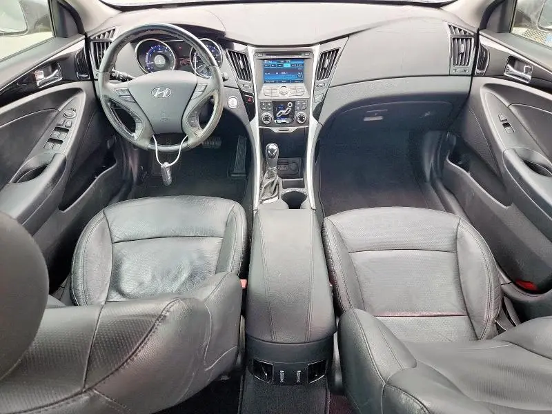 2011 HYUNDAI SONATA SE  