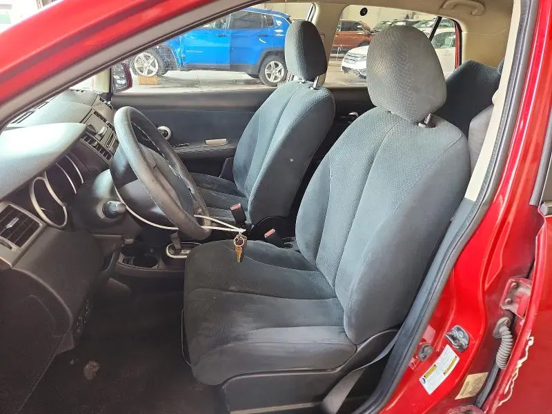 2010 NISSAN VERSA 1.8 S  