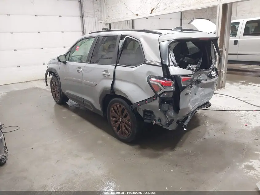 2025 SUBARU FORESTER SPORT