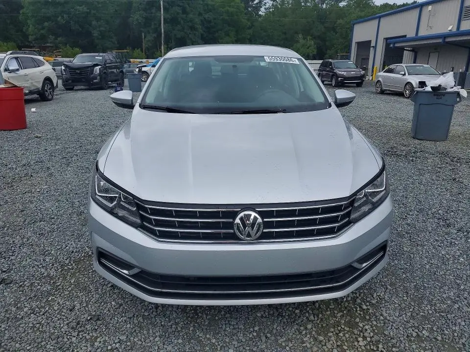 2017 VOLKSWAGEN PASSAT S  