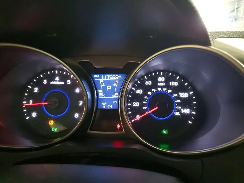 2012 HYUNDAI VELOSTER BASE  