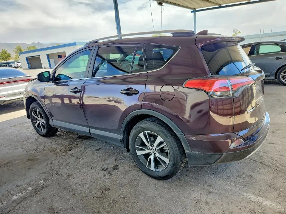 2018 TOYOTA RAV4 XLE  