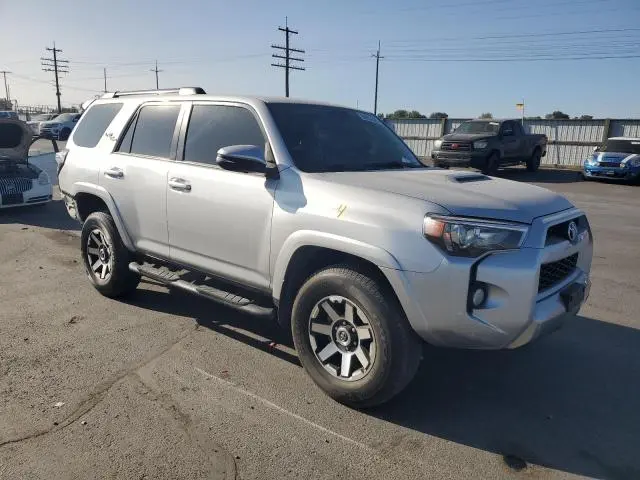 2019 TOYOTA 4RUNNER SR5/SR5 PREMIUM  