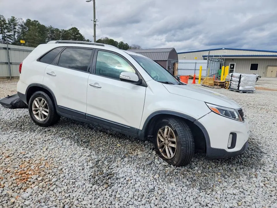2015 KIA SORENTO LX  