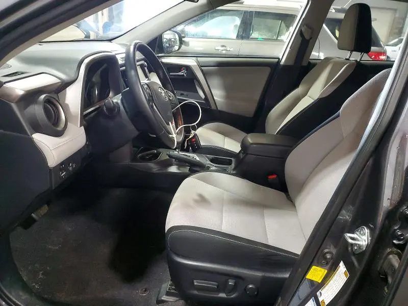 2018 TOYOTA RAV4 HV LE  