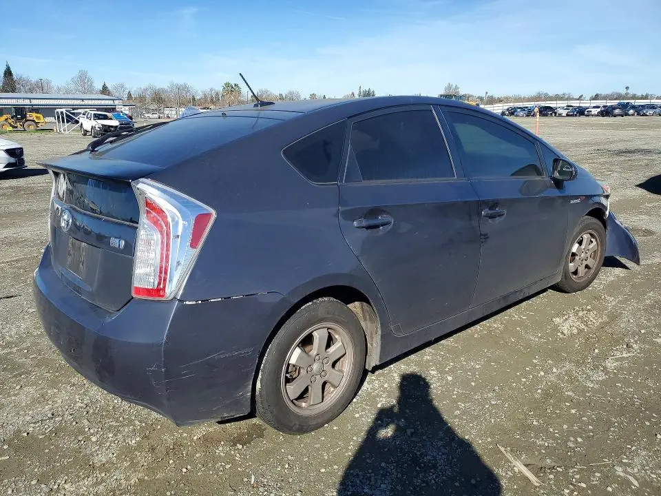 2014 TOYOTA PRIUS FOUR  