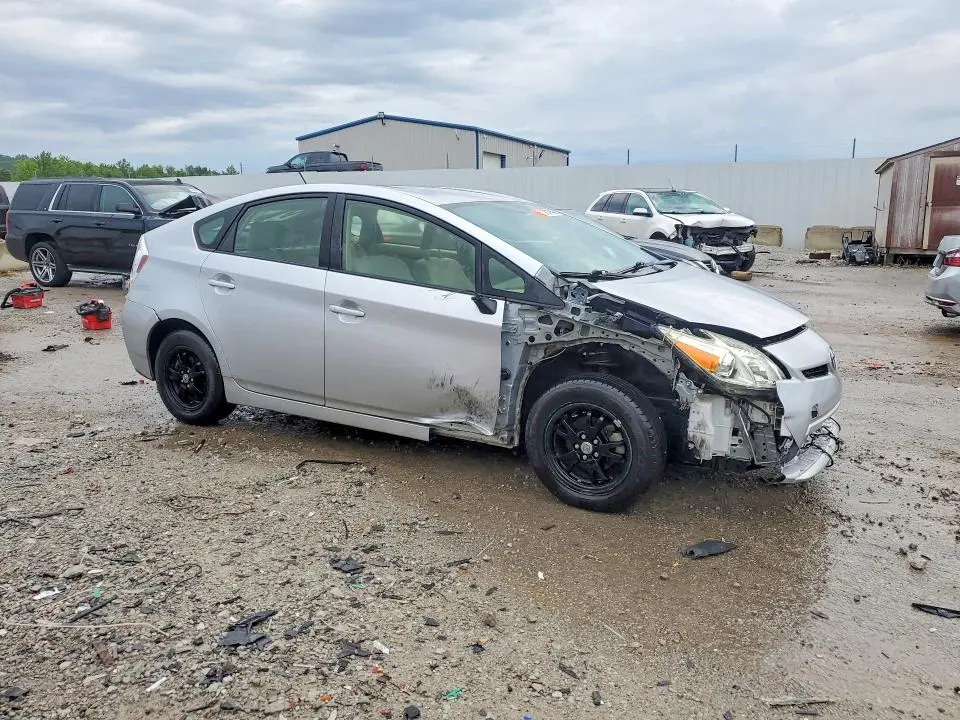 2013 TOYOTA PRIUS TWO  