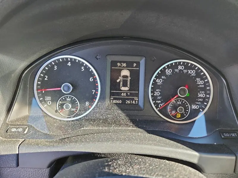 2014 VOLKSWAGEN TIGUAN S  