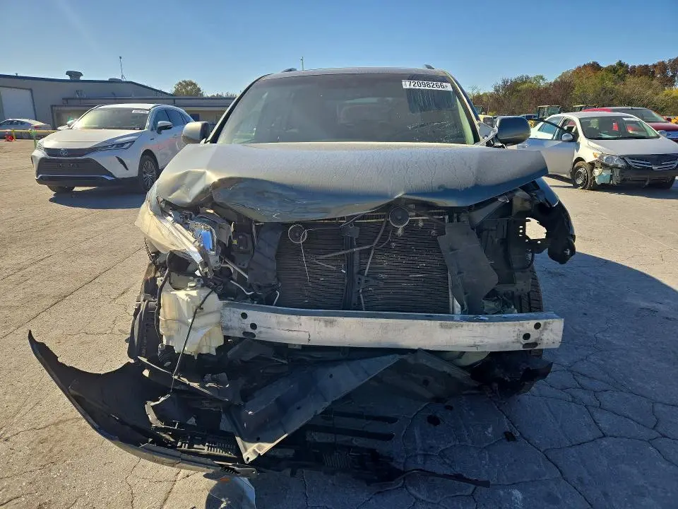 2012 TOYOTA HIGHLANDER LIMITED  