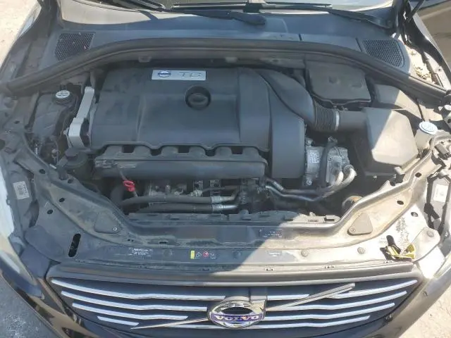 2015 VOLVO XC60 T6 PREMIER  