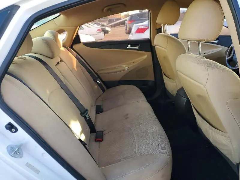 2011 HYUNDAI SONATA GLS  