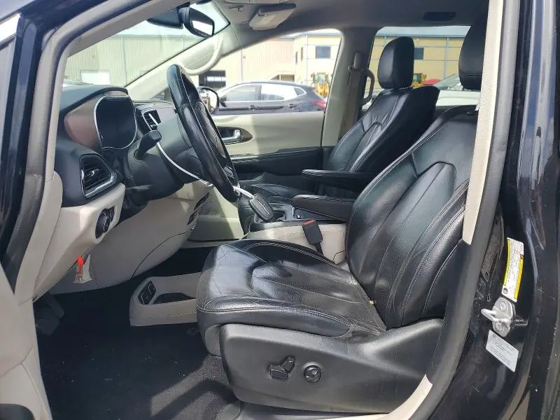 2017 CHRYSLER PACIFICA TOURING L PLUS  