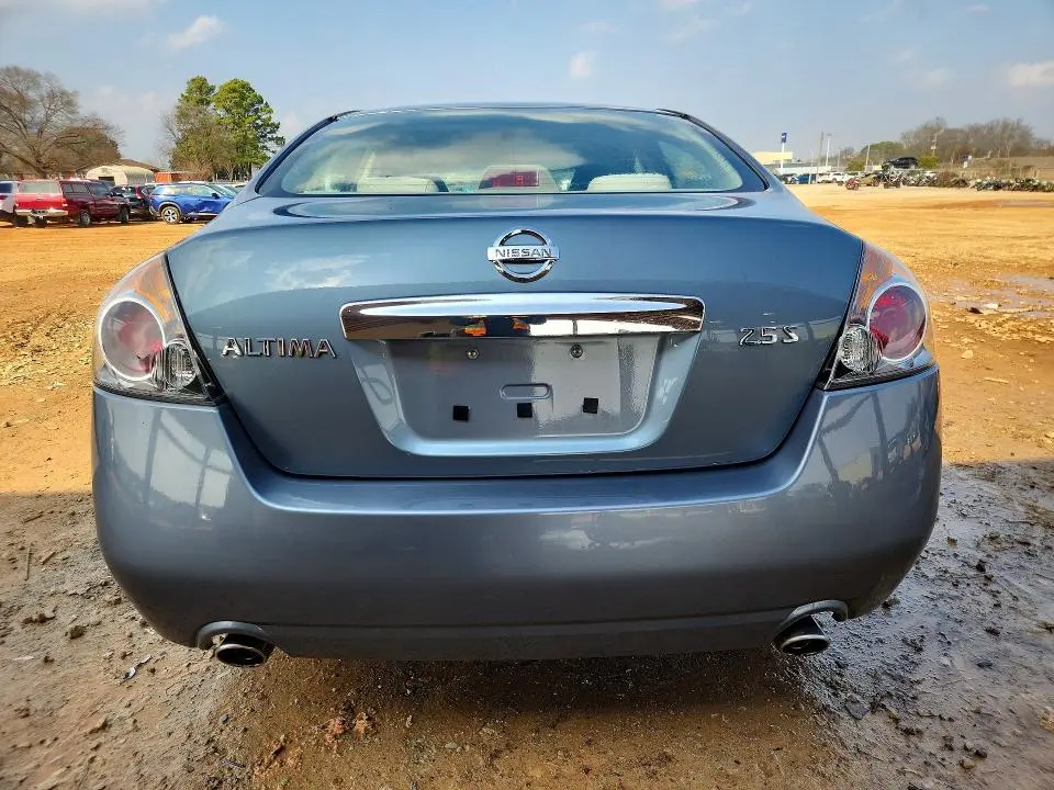 2010 NISSAN ALTIMA BASE  