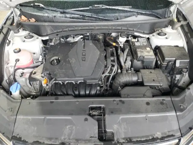 2022 HYUNDAI TUCSON SE  