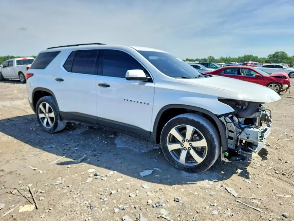 2020 CHEVROLET TRAVERSE LT  
