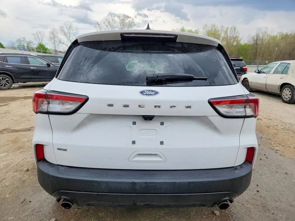 2022 FORD ESCAPE SE  