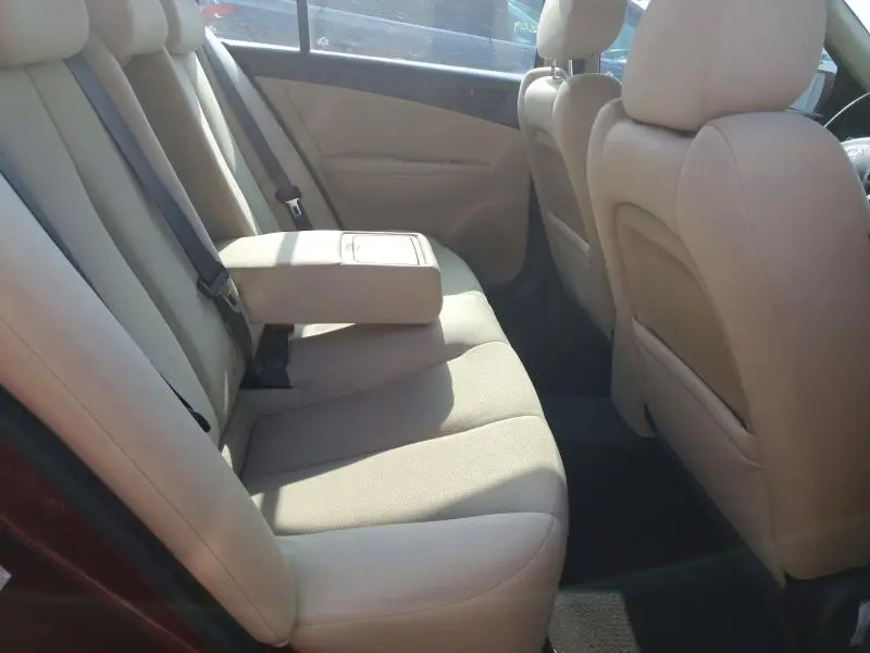 2010 HYUNDAI SONATA GLS  