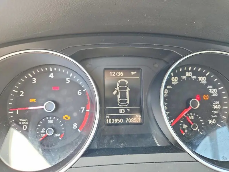 2017 VOLKSWAGEN JETTA SE  