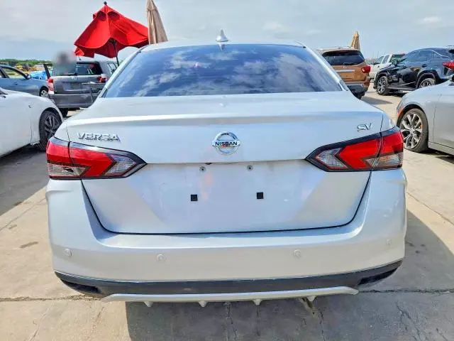 2021 NISSAN VERSA SV  
