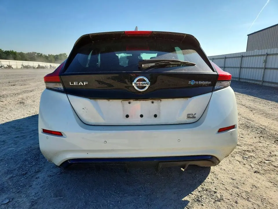 2022 NISSAN LEAF SV PLUS  