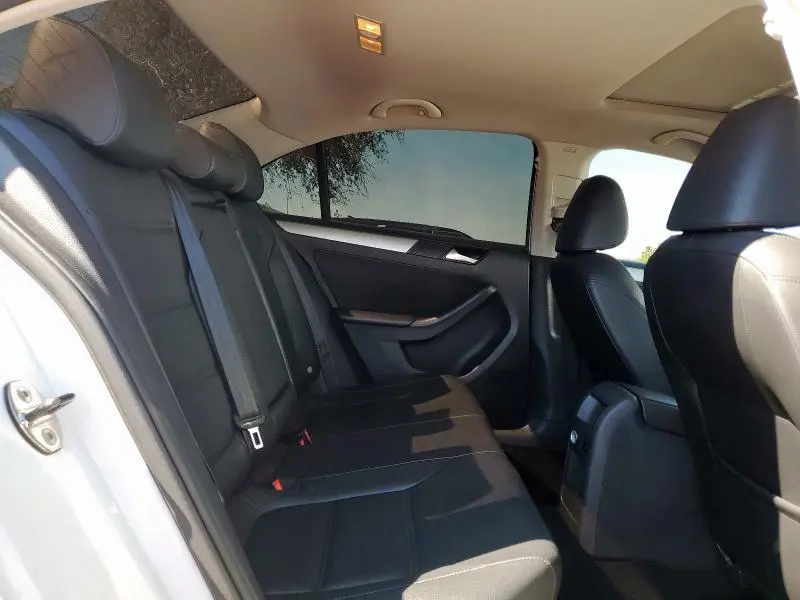 2014 VOLKSWAGEN JETTA SE  