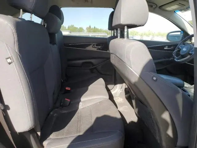 2018 KIA SORENTO LX  