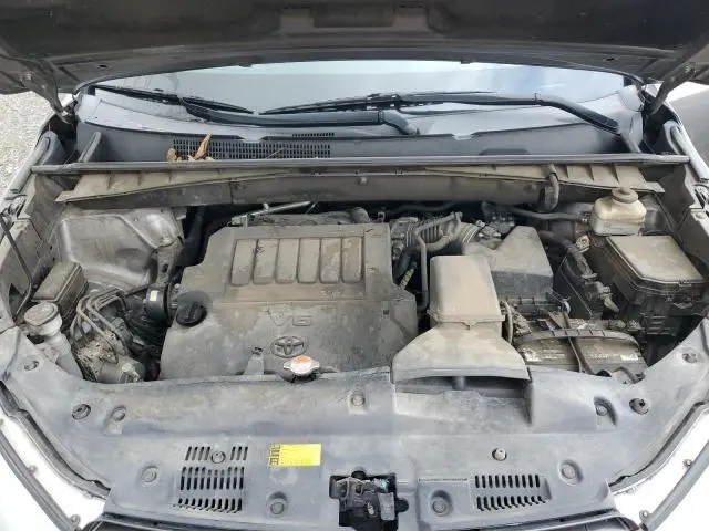 2016 TOYOTA HIGHLANDER LE  