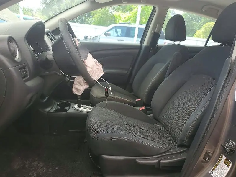 2016 NISSAN VERSA 1.6 SV  