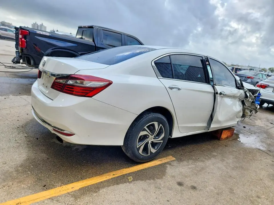 2016 HONDA ACCORD LX  