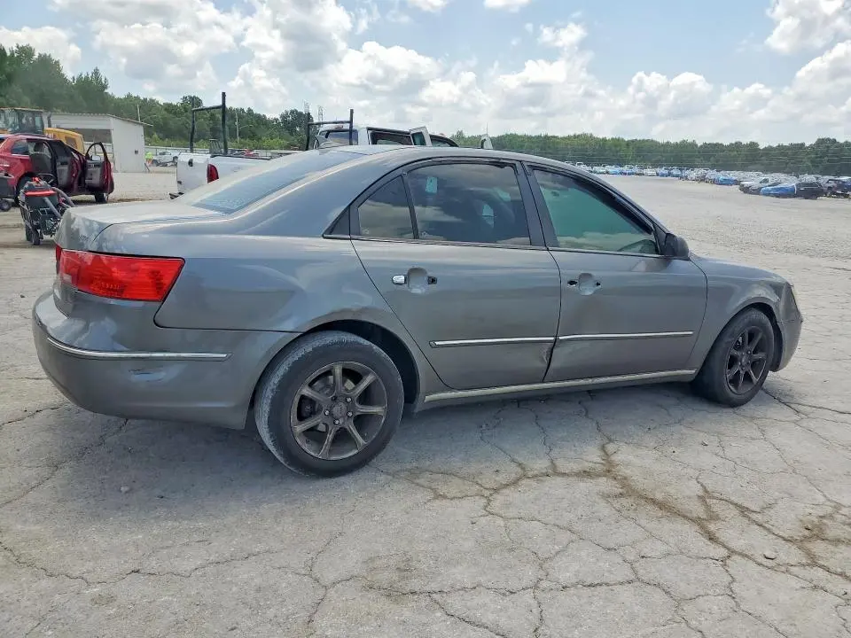 2010 HYUNDAI SONATA GLS  