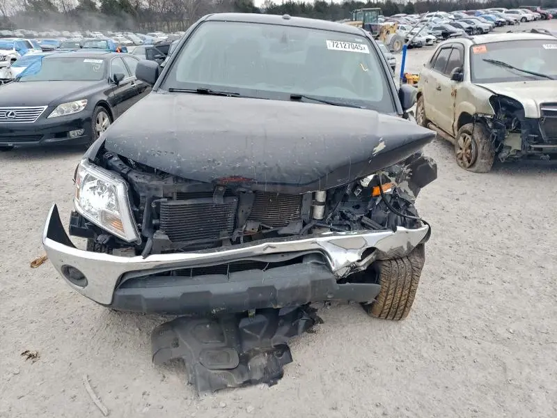 2011 NISSAN FRONTIER S  