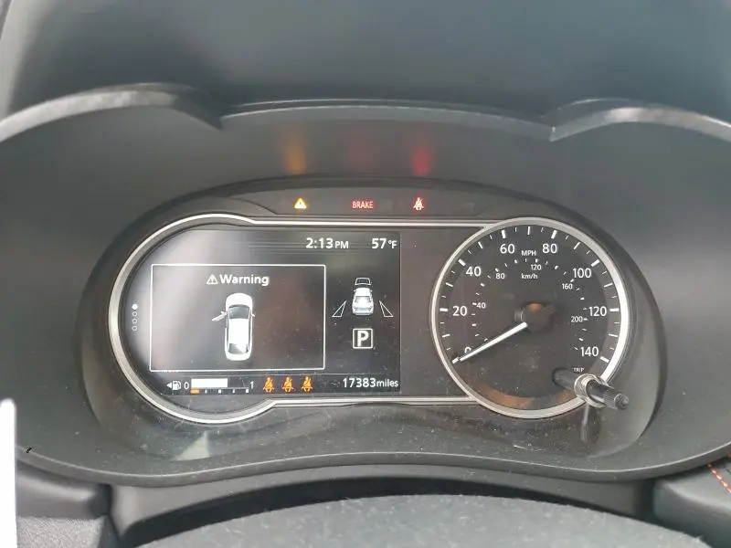 2023 NISSAN VERSA SR  