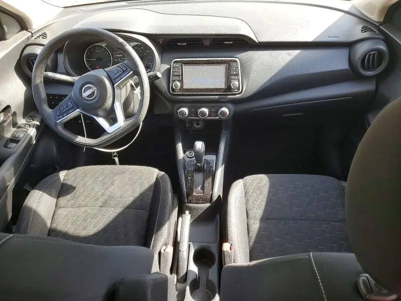 2022 NISSAN KICKS S  