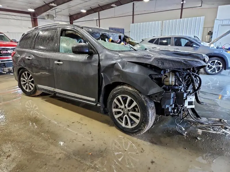 2013 NISSAN PATHFINDER S  