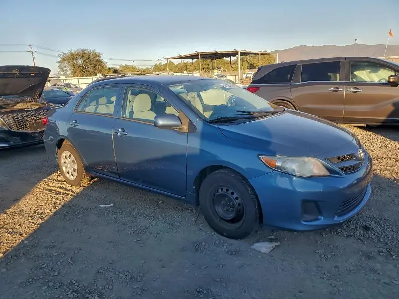 2013 TOYOTA COROLLA BASE  