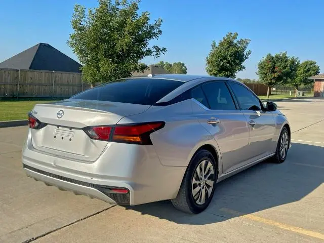 2019 NISSAN ALTIMA S  