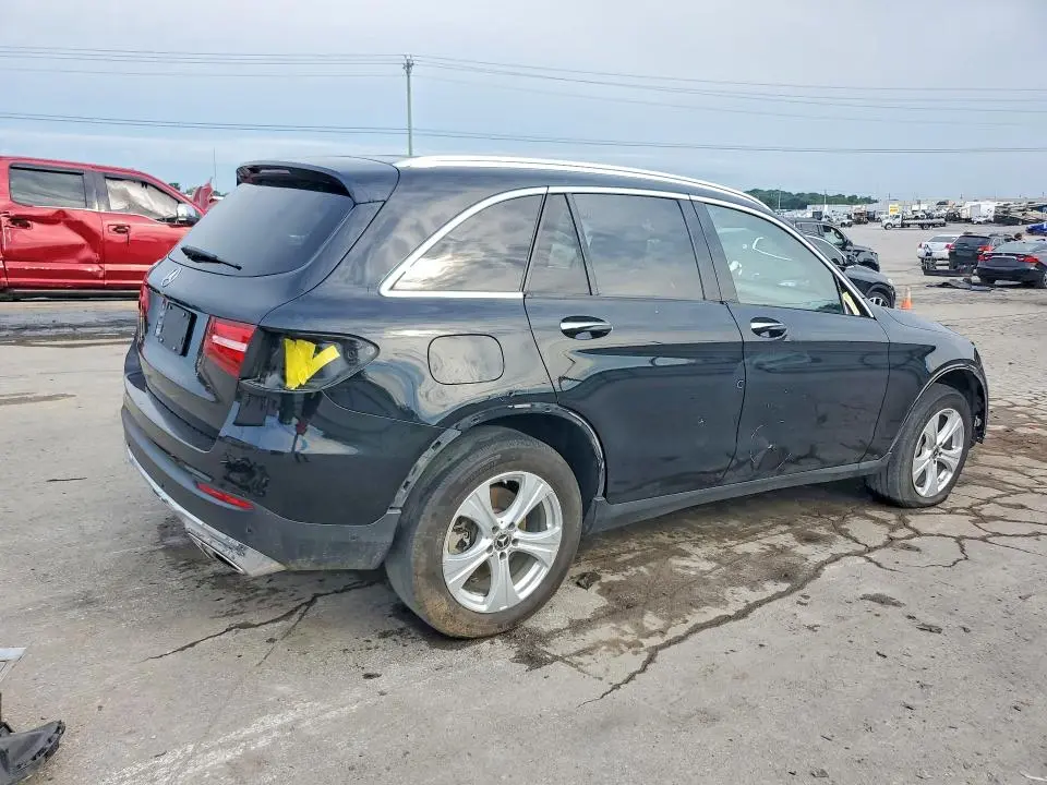 2018 MERCEDES-BENZ GLC 300  
