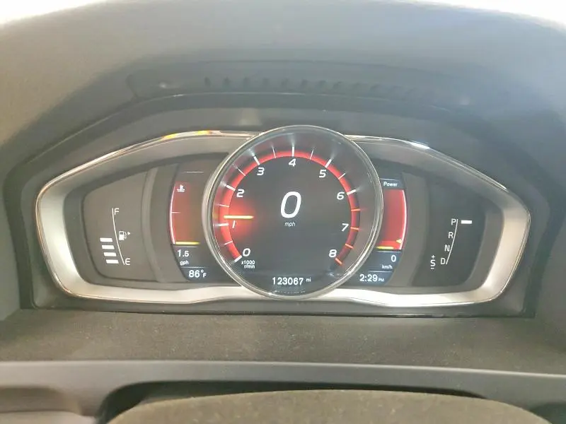 2015 VOLVO V60 PREMIER  