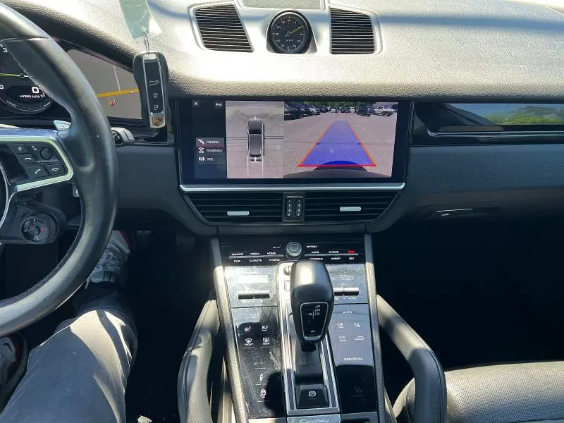 2019 PORSCHE CAYENNE SE HYBRID  