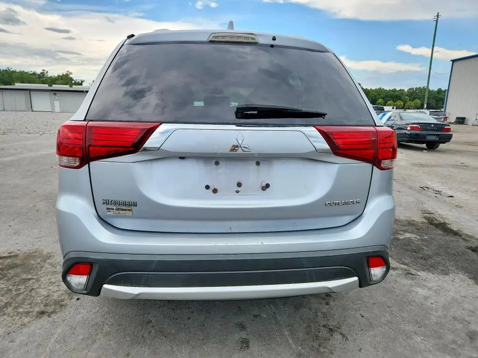 2017 MITSUBISHI OUTLANDER ES  