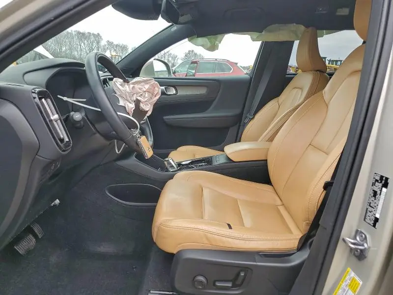 2019 VOLVO XC40 T5 INSCRIPTION  