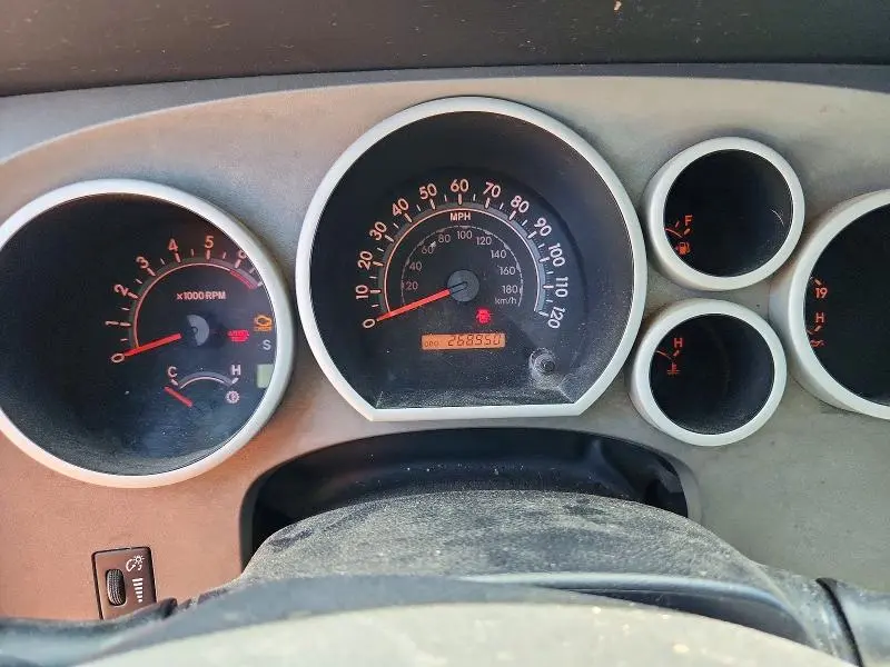 2010 TOYOTA TUNDRA CREWMAX SR5  