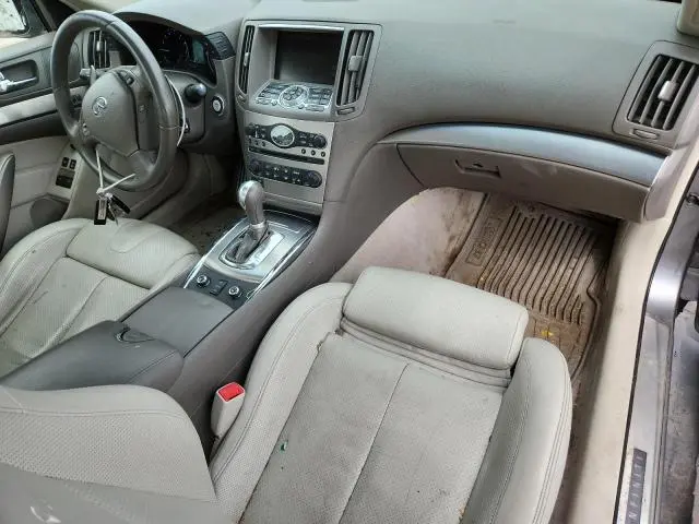 2011 INFINITI G37   