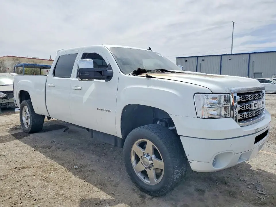 2012 GMC SIERRA K2500 SLE  